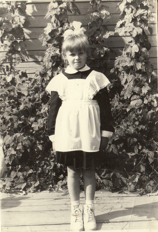 A._Schomysova_v_schkole.jpg A._Schomysova_v_schkole.jpg