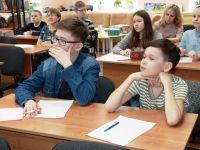 «Всеобщий диктантик» выявил две «пятёрки». 