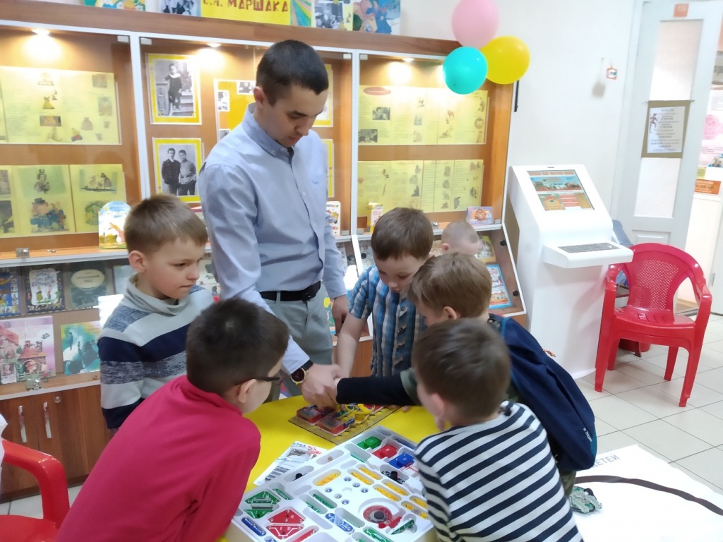 OpcQ8oYWviA.jpg