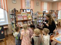 В Маршаковке прошла акция, посвящённая Международному женскому дню